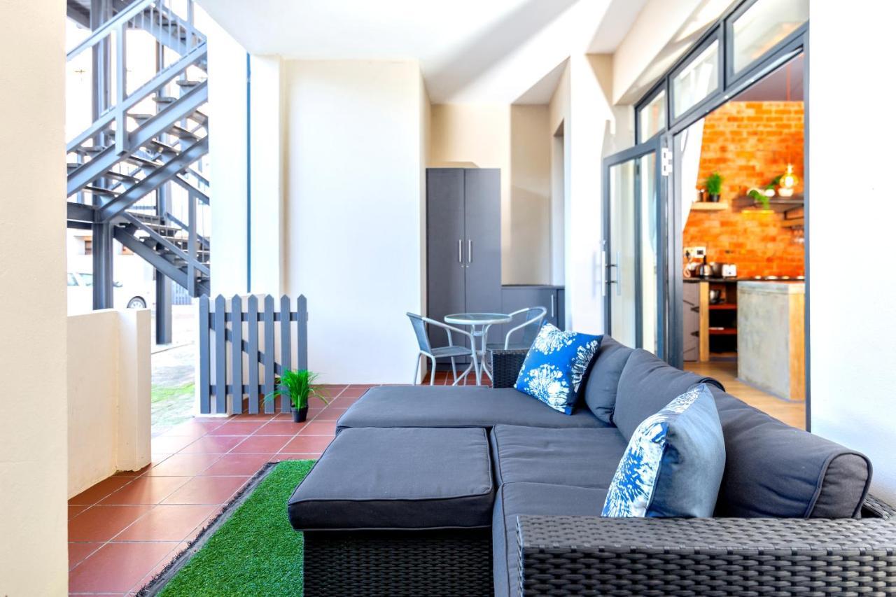 10 Oyster Walk Apartment นิสนา ภายนอก รูปภาพ